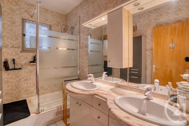 maison à vendre - 8 pièces - 188.7 m2 - STE EUPHEMIE - 01 - RHONE-ALPES - Century 21 L'Immobilière Des Combattants