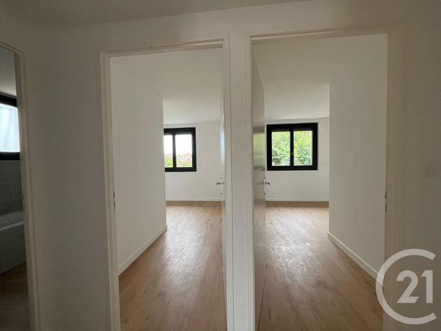 Afficher la photo en grand Appartement T3 à vendre - 3 pièces - 61.01 m2 - QUINCIEUX - 69 - RHONE-ALPES - Century 21 L'Immobilière Des Combattants