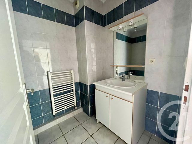 Appartement T3 à vendre - 3 pièces - 82.8 m2 - JASSANS RIOTTIER - 01 - RHONE-ALPES - Century 21 L'Immobilière Des Combattants