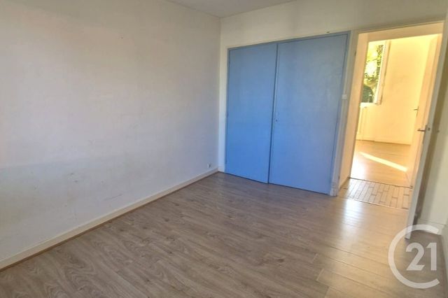 Appartement T3 à vendre - 3 pièces - 56.29 m2 - VILLEFRANCHE SUR SAONE - 69 - RHONE-ALPES - Century 21 L'Immobilière Des Combattants