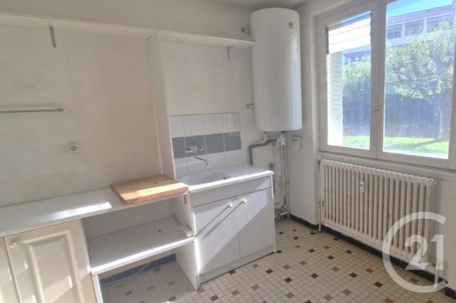 Appartement T3 à vendre - 3 pièces - 56.29 m2 - VILLEFRANCHE SUR SAONE - 69 - RHONE-ALPES - Century 21 L'Immobilière Des Combattants