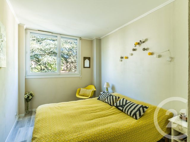 Appartement T3 à vendre - 4 pièces - 52.51 m2 - VILLEFRANCHE SUR SAONE - 69 - RHONE-ALPES - Century 21 L'Immobilière Des Combattants