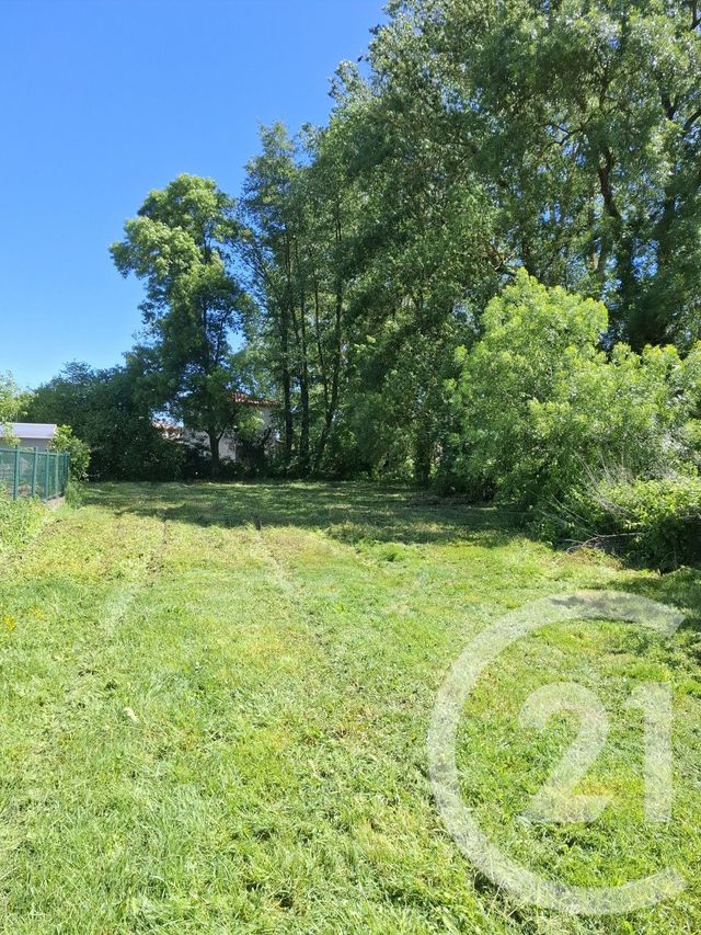 terrain à vendre - 1068.0 m2 - ST DIDIER DE FORMANS - 01 - RHONE-ALPES - Century 21 L'Immobilière Des Combattants
