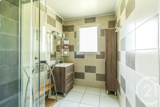 maison à vendre - 5 pièces - 84.22 m2 - AMBERIEUX EN DOMBES - 01 - RHONE-ALPES - Century 21 L'Immobilière Des Combattants