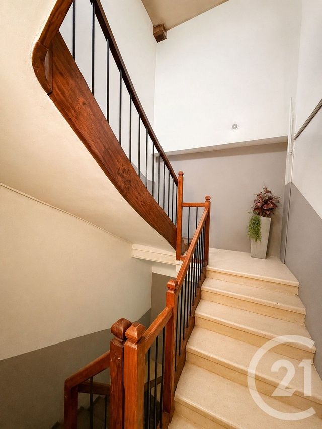 Appartement T2 à vendre - 2 pièces - 44.58 m2 - VILLEFRANCHE SUR SAONE - 69 - RHONE-ALPES - Century 21 L'Immobilière Des Combattants