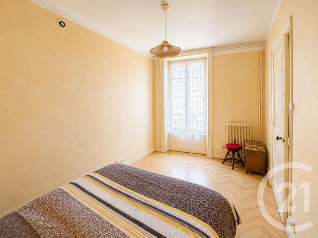 Appartement T2 à vendre - 2 pièces - 44.58 m2 - VILLEFRANCHE SUR SAONE - 69 - RHONE-ALPES - Century 21 L'Immobilière Des Combattants