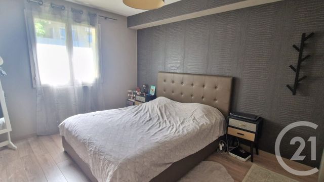 Appartement T3 à vendre - 3 pièces - 84.14 m2 - JASSANS RIOTTIER - 01 - RHONE-ALPES - Century 21 L'Immobilière Des Combattants