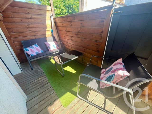 Appartement T3 à vendre - 3 pièces - 58.84 m2 - VILLENEUVE - 01 - RHONE-ALPES - Century 21 L'Immobilière Des Combattants
